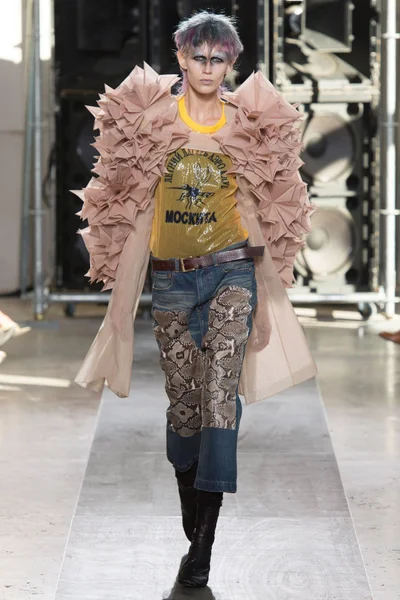 Look 53